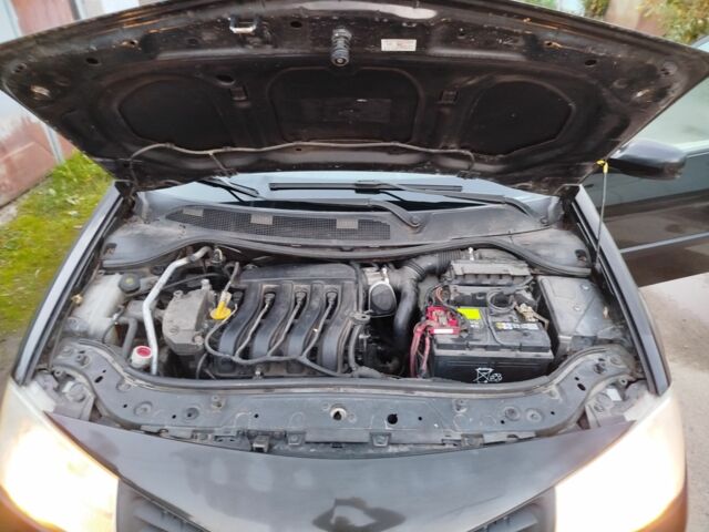 Червоний Рено Меган, об'ємом двигуна 1.6 л та пробігом 194 тис. км за 5000 $, фото 15 на Automoto.ua