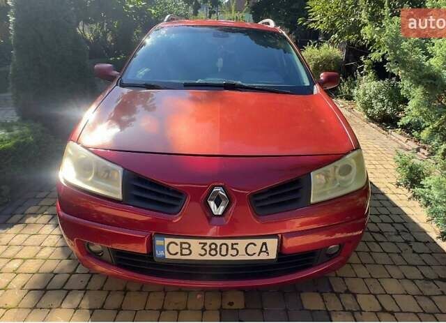Красный Рено Меган, объемом двигателя 2 л и пробегом 295 тыс. км за 5250 $, фото 2 на Automoto.ua