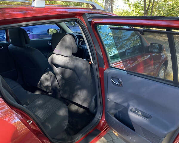 Красный Рено Меган, объемом двигателя 1.6 л и пробегом 195 тыс. км за 5700 $, фото 5 на Automoto.ua