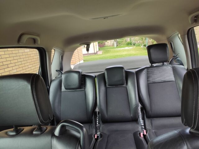 Красный Рено Меган, объемом двигателя 1.39 л и пробегом 234 тыс. км за 4200 $, фото 6 на Automoto.ua