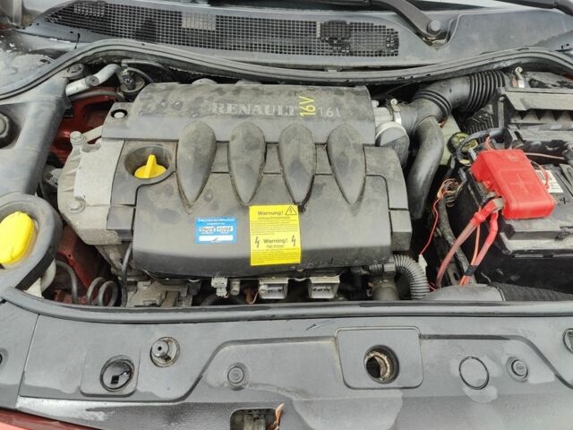 Красный Рено Меган, объемом двигателя 1.6 л и пробегом 108 тыс. км за 5150 $, фото 7 на Automoto.ua