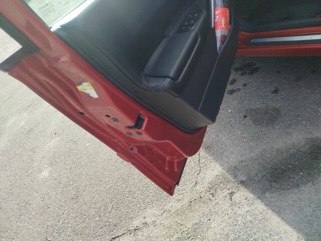 Рено Меган 2006 в Броварах на Automoto.ua Красный Рено Меган, объемом двигателя 1.6 л и пробегом 201 тыс. км за 5300 $, фото 8 на Automoto.ua