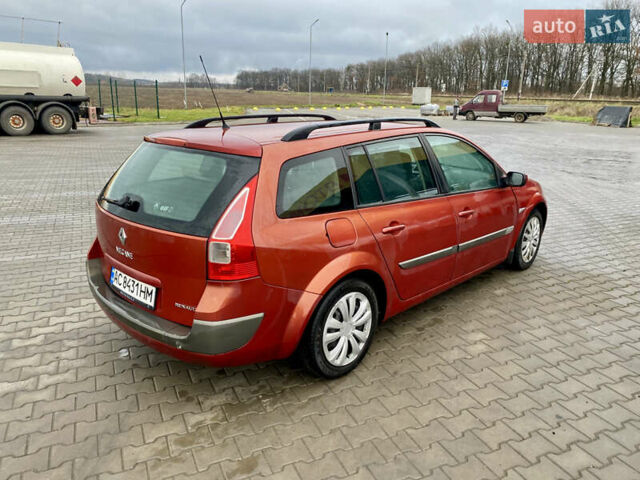 Красный Рено Меган, объемом двигателя 1.6 л и пробегом 209 тыс. км за 4500 $, фото 6 на Automoto.ua