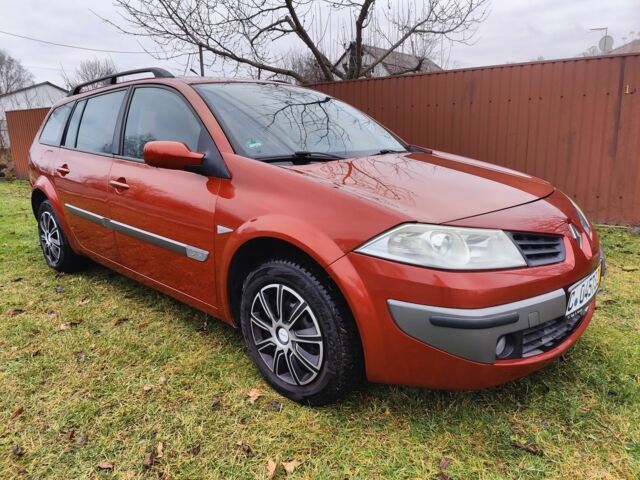 Красный Рено Меган, объемом двигателя 1.6 л и пробегом 108 тыс. км за 5150 $, фото 1 на Automoto.ua