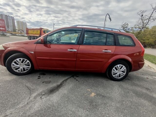 Рено Меган 2006 в Броварах на Automoto.ua Красный Рено Меган, объемом двигателя 1.6 л и пробегом 201 тыс. км за 5300 $, фото 17 на Automoto.ua