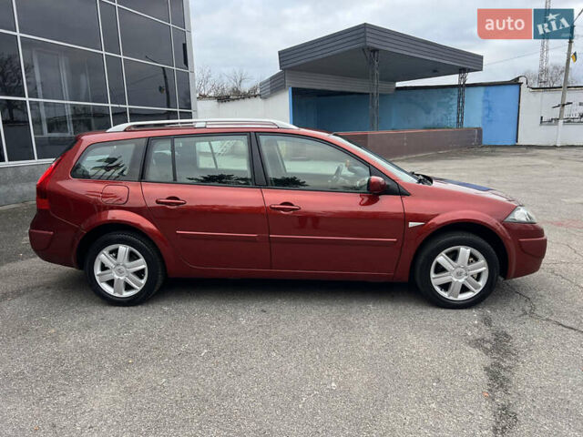 Красный Рено Меган, объемом двигателя 1.6 л и пробегом 201 тыс. км за 5899 $, фото 6 на Automoto.ua