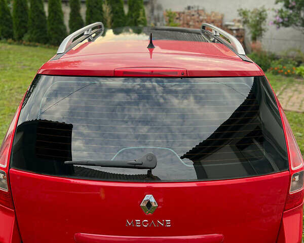 Червоний Рено Меган, об'ємом двигуна 2 л та пробігом 225 тис. км за 5500 $, фото 6 на Automoto.ua