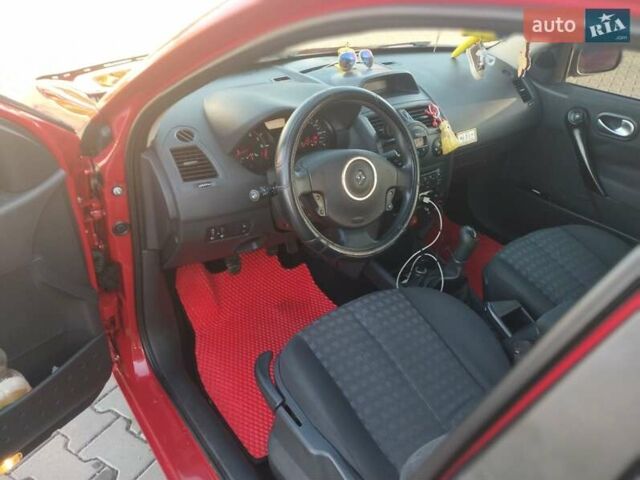 Червоний Рено Меган, об'ємом двигуна 1.6 л та пробігом 204 тис. км за 6300 $, фото 2 на Automoto.ua