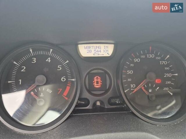 Червоний Рено Меган, об'ємом двигуна 1.6 л та пробігом 186 тис. км за 4999 $, фото 12 на Automoto.ua