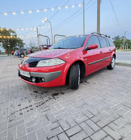 Красный Рено Меган, объемом двигателя 1.46 л и пробегом 300 тыс. км за 4450 $, фото 7 на Automoto.ua