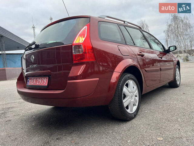 Красный Рено Меган, объемом двигателя 1.6 л и пробегом 201 тыс. км за 5899 $, фото 16 на Automoto.ua