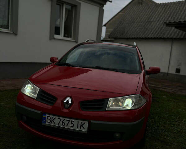 Червоний Рено Меган, об'ємом двигуна 2 л та пробігом 225 тис. км за 5500 $, фото 1 на Automoto.ua