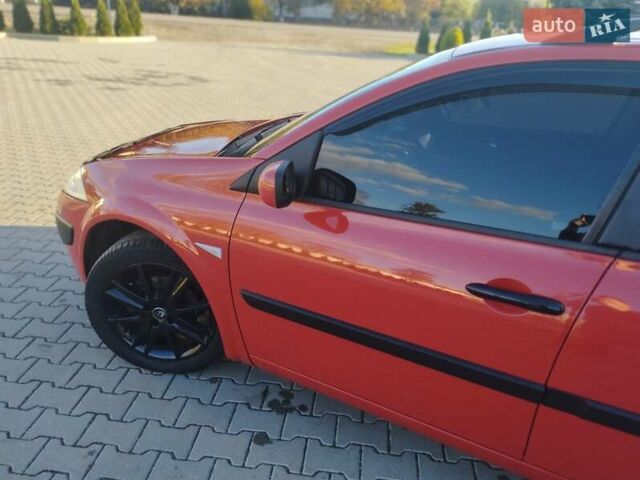 Червоний Рено Меган, об'ємом двигуна 1.6 л та пробігом 204 тис. км за 6300 $, фото 3 на Automoto.ua
