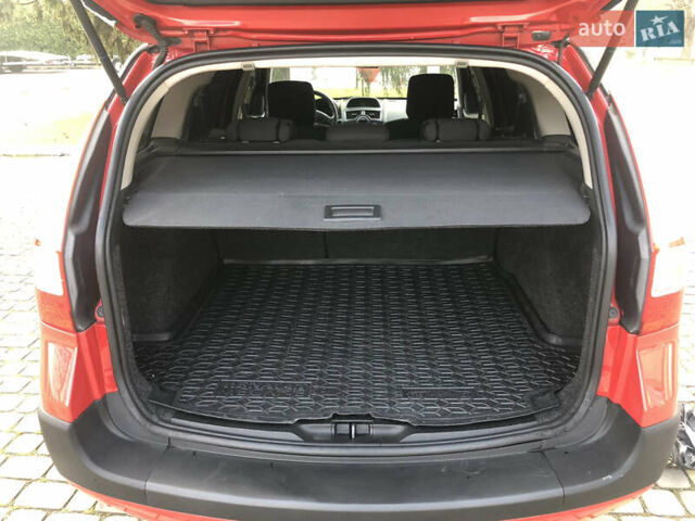 Червоний Рено Меган, об'ємом двигуна 1.6 л та пробігом 270 тис. км за 5100 $, фото 15 на Automoto.ua