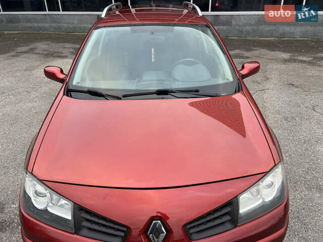 Красный Рено Меган, объемом двигателя 1.6 л и пробегом 201 тыс. км за 5899 $, фото 18 на Automoto.ua