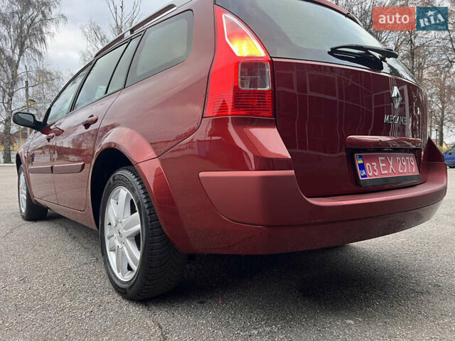 Красный Рено Меган, объемом двигателя 1.6 л и пробегом 201 тыс. км за 5899 $, фото 15 на Automoto.ua