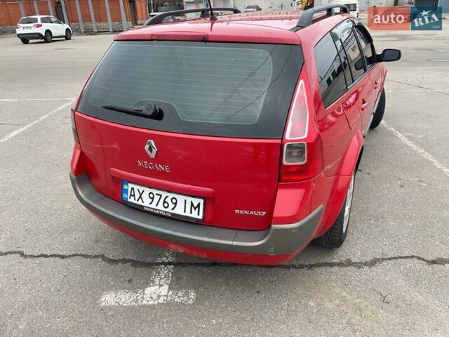 Красный Рено Меган, объемом двигателя 1.6 л и пробегом 265 тыс. км за 5200 $, фото 4 на Automoto.ua