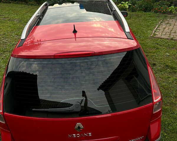 Червоний Рено Меган, об'ємом двигуна 2 л та пробігом 225 тис. км за 5500 $, фото 13 на Automoto.ua