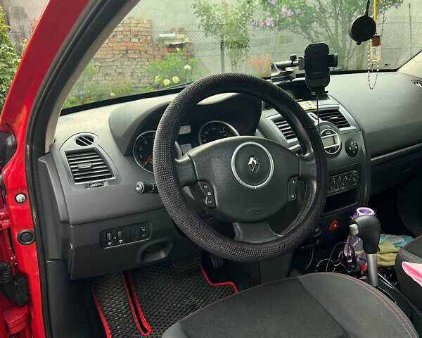 Червоний Рено Меган, об'ємом двигуна 2 л та пробігом 225 тис. км за 5500 $, фото 27 на Automoto.ua