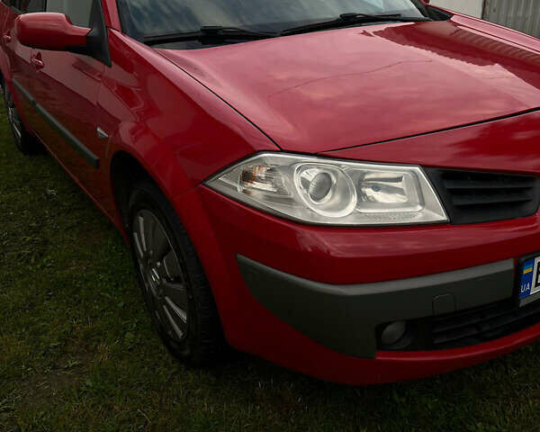 Червоний Рено Меган, об'ємом двигуна 2 л та пробігом 225 тис. км за 5500 $, фото 3 на Automoto.ua