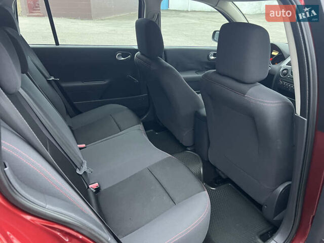 Красный Рено Меган, объемом двигателя 1.6 л и пробегом 201 тыс. км за 5899 $, фото 30 на Automoto.ua