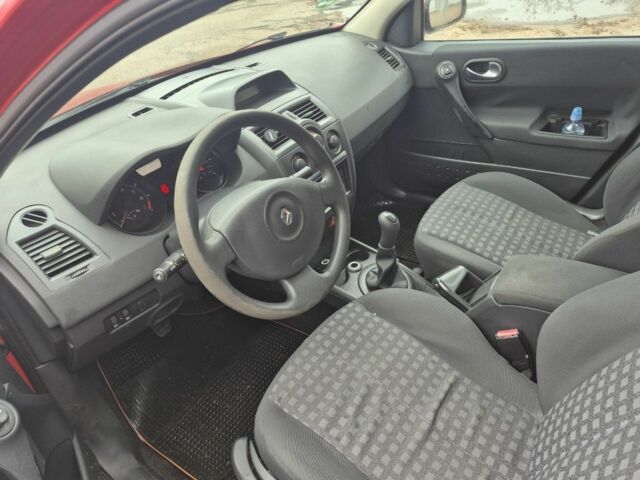 Червоний Рено Меган, об'ємом двигуна 1.6 л та пробігом 186 тис. км за 4999 $, фото 5 на Automoto.ua