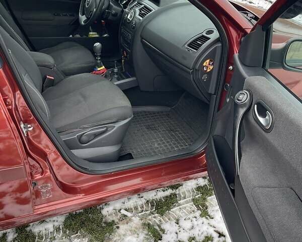 Червоний Рено Меган, об'ємом двигуна 1.5 л та пробігом 260 тис. км за 6500 $, фото 15 на Automoto.ua