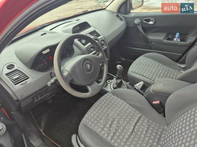 Червоний Рено Меган, об'ємом двигуна 1.6 л та пробігом 186 тис. км за 4999 $, фото 10 на Automoto.ua