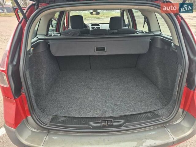 Червоний Рено Меган, об'ємом двигуна 1.6 л та пробігом 186 тис. км за 4999 $, фото 17 на Automoto.ua