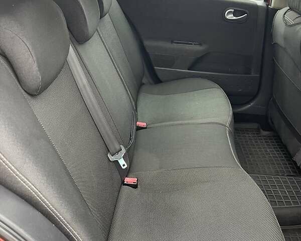 Червоний Рено Меган, об'ємом двигуна 1.5 л та пробігом 260 тис. км за 6500 $, фото 31 на Automoto.ua