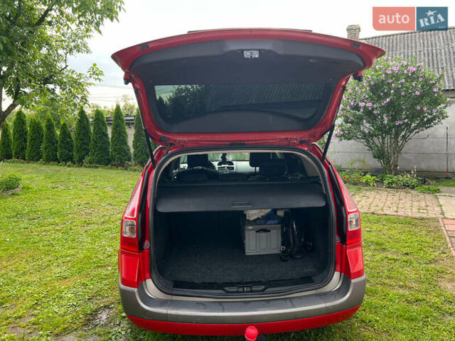 Червоний Рено Меган, об'ємом двигуна 2 л та пробігом 225 тис. км за 5500 $, фото 30 на Automoto.ua