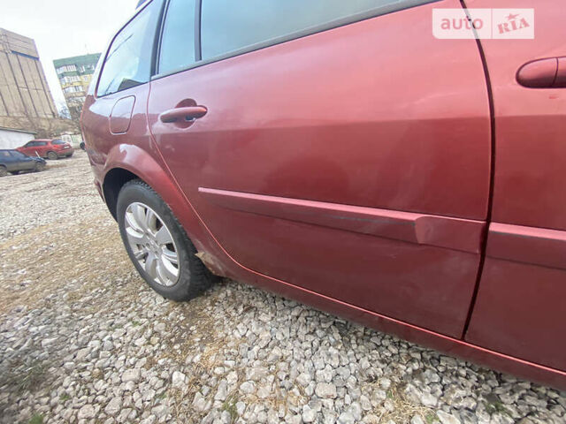 Червоний Рено Меган, об'ємом двигуна 1.6 л та пробігом 247 тис. км за 4800 $, фото 4 на Automoto.ua
