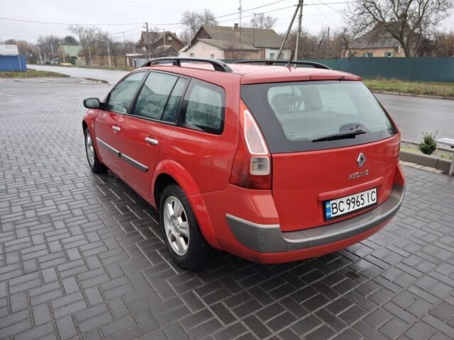 Красный Рено Меган, объемом двигателя 1.6 л и пробегом 237 тыс. км за 3850 $, фото 3 на Automoto.ua