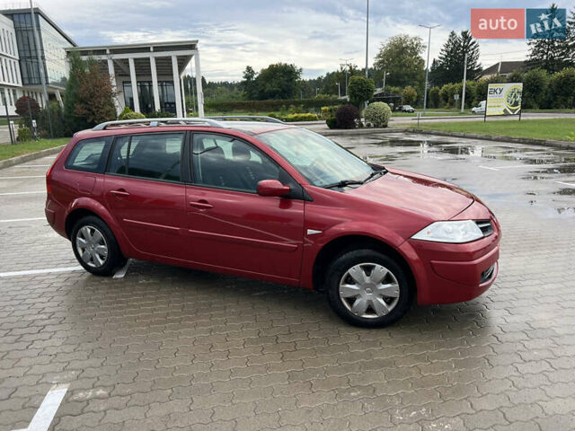 Червоний Рено Меган, об'ємом двигуна 1.6 л та пробігом 254 тис. км за 4950 $, фото 4 на Automoto.ua