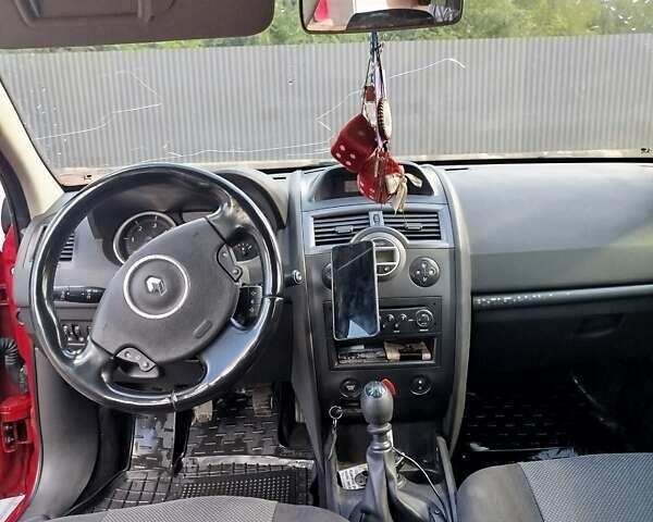 Червоний Рено Меган, об'ємом двигуна 1.5 л та пробігом 340 тис. км за 4000 $, фото 4 на Automoto.ua