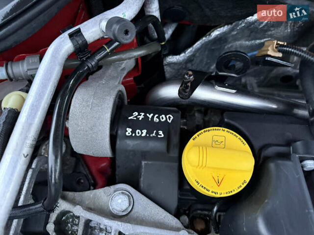 Червоний Рено Меган, об'ємом двигуна 1.5 л та пробігом 286 тис. км за 5300 $, фото 34 на Automoto.ua