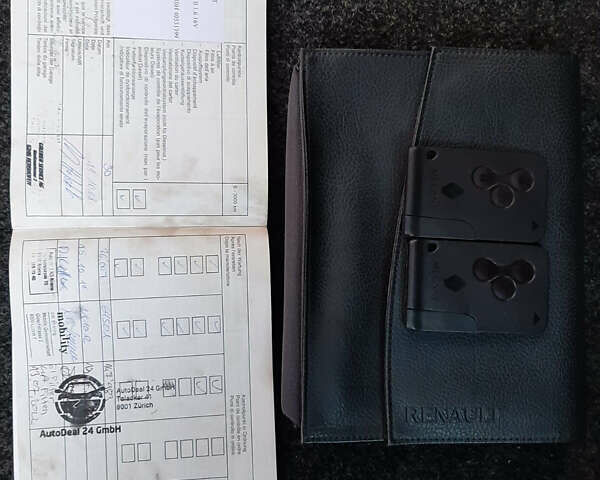 Красный Рено Меган, объемом двигателя 1.6 л и пробегом 170 тыс. км за 6200 $, фото 35 на Automoto.ua