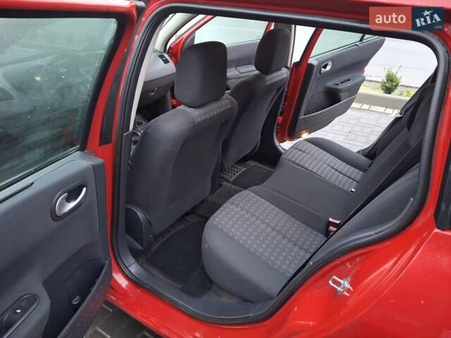 Червоний Рено Меган, об'ємом двигуна 1.6 л та пробігом 237 тис. км за 3850 $, фото 30 на Automoto.ua