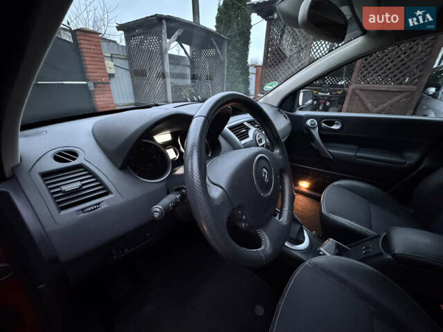 Червоний Рено Меган, об'ємом двигуна 1.6 л та пробігом 216 тис. км за 5599 $, фото 24 на Automoto.ua