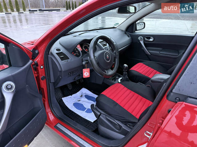 Червоний Рено Меган, об'ємом двигуна 1.5 л та пробігом 286 тис. км за 5300 $, фото 14 на Automoto.ua