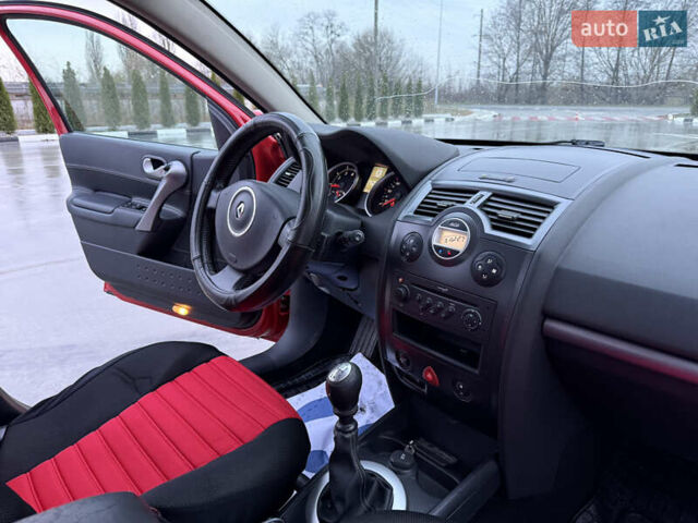 Червоний Рено Меган, об'ємом двигуна 1.5 л та пробігом 286 тис. км за 5300 $, фото 18 на Automoto.ua