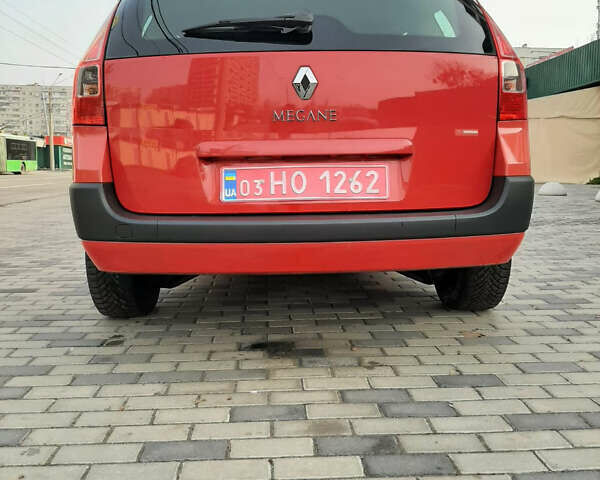 Красный Рено Меган, объемом двигателя 1.6 л и пробегом 170 тыс. км за 6200 $, фото 6 на Automoto.ua