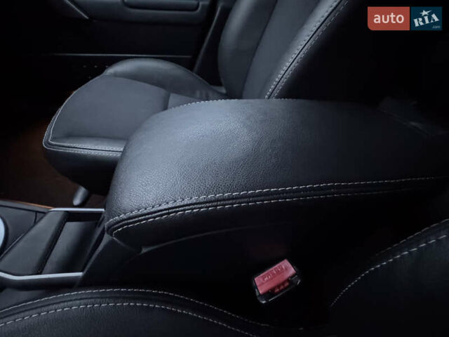 Червоний Рено Меган, об'ємом двигуна 1.6 л та пробігом 216 тис. км за 5599 $, фото 19 на Automoto.ua