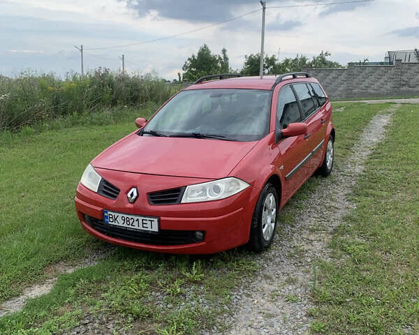 Красный Рено Меган, объемом двигателя 1.87 л и пробегом 260 тыс. км за 4950 $, фото 2 на Automoto.ua