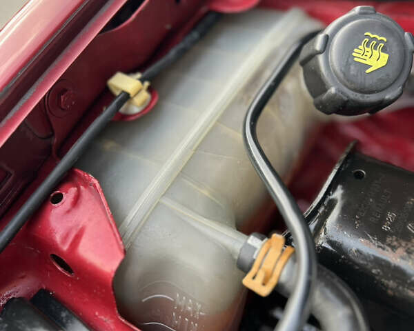 Червоний Рено Меган, об'ємом двигуна 1.6 л та пробігом 254 тис. км за 4950 $, фото 20 на Automoto.ua