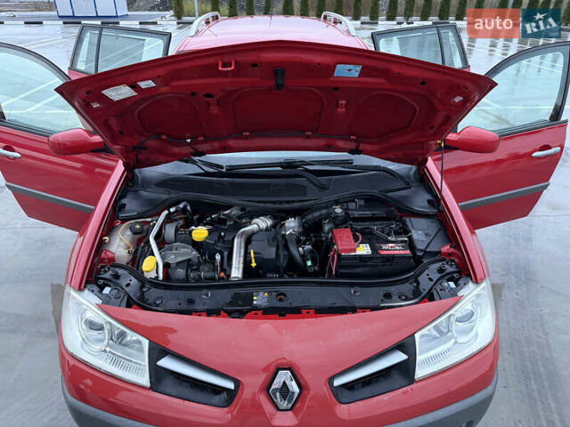 Червоний Рено Меган, об'ємом двигуна 1.5 л та пробігом 286 тис. км за 5300 $, фото 32 на Automoto.ua