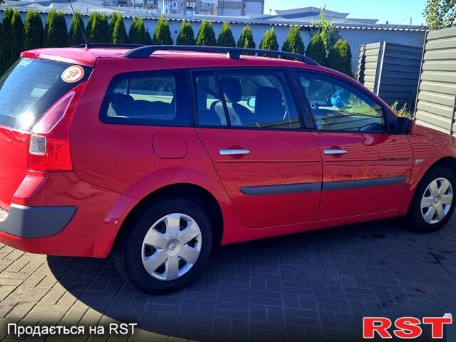 Красный Рено Меган, объемом двигателя 1.6 л и пробегом 205 тыс. км за 4800 $, фото 1 на Automoto.ua