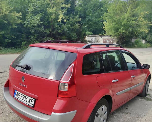 Червоний Рено Меган, об'ємом двигуна 1.6 л та пробігом 249 тис. км за 5290 $, фото 2 на Automoto.ua