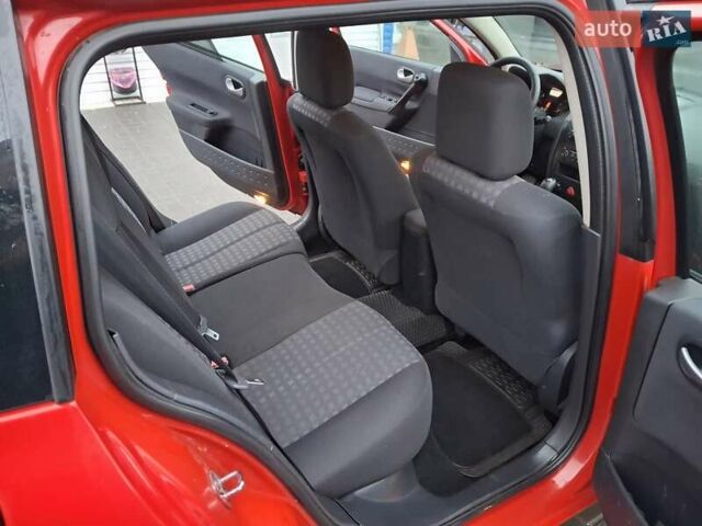 Червоний Рено Меган, об'ємом двигуна 1.6 л та пробігом 237 тис. км за 3850 $, фото 25 на Automoto.ua