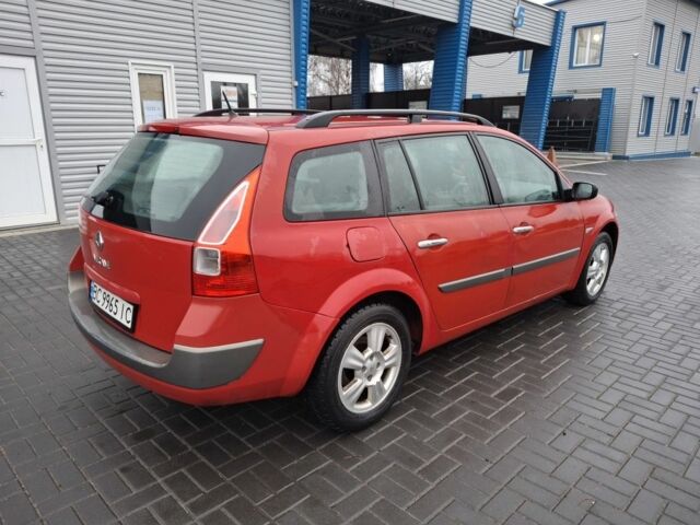 Красный Рено Меган, объемом двигателя 1.6 л и пробегом 237 тыс. км за 3850 $, фото 2 на Automoto.ua